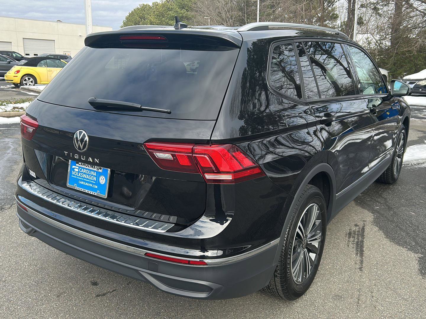 Certified 2024 Volkswagen Tiguan Wolfsburg Edition image 7