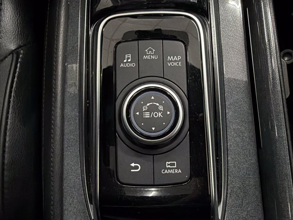 Used 2022 Nissan Armada SL w/ Midnight Edition Package RWD image 22
