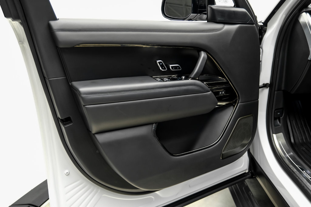 Used 2023 Land Rover Range Rover SV AWD/4WD image 43