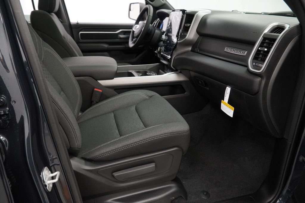 New 2027 RAM 1500 4x4 Crew Cab image 33