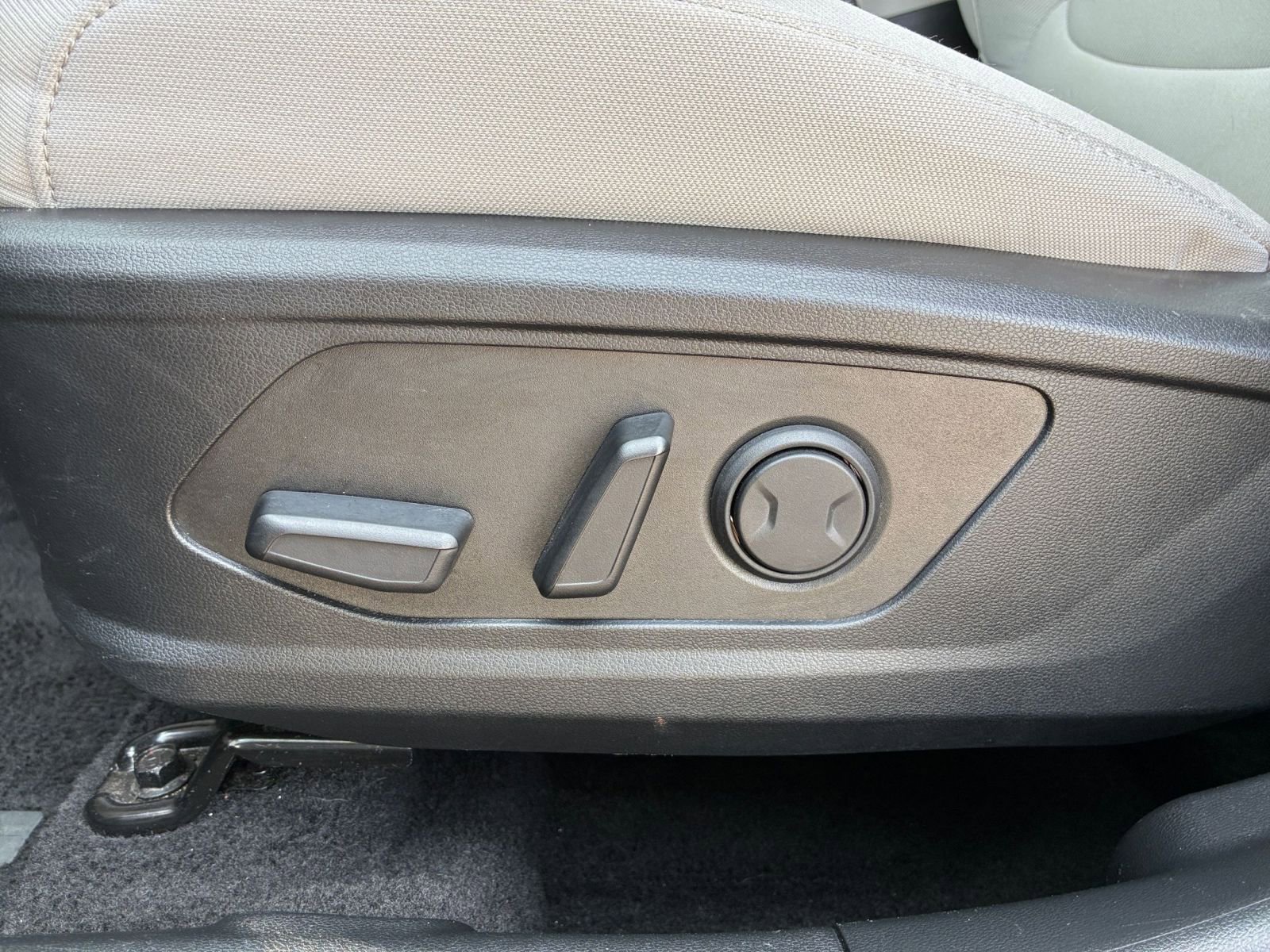Used 2025 Hyundai Tucson SEL FWD image 22