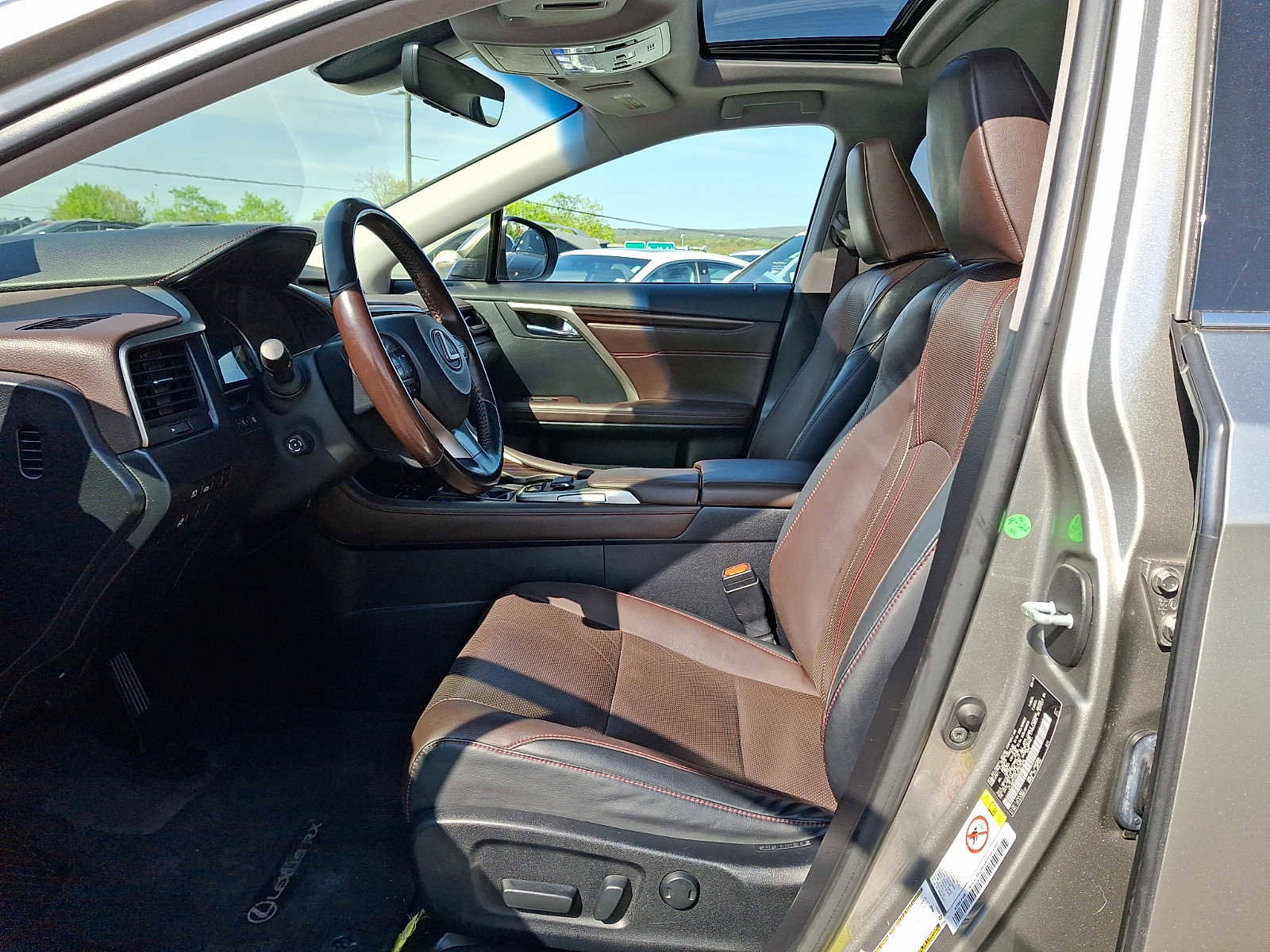 Used 2018 Lexus RX 350L AWD image 11