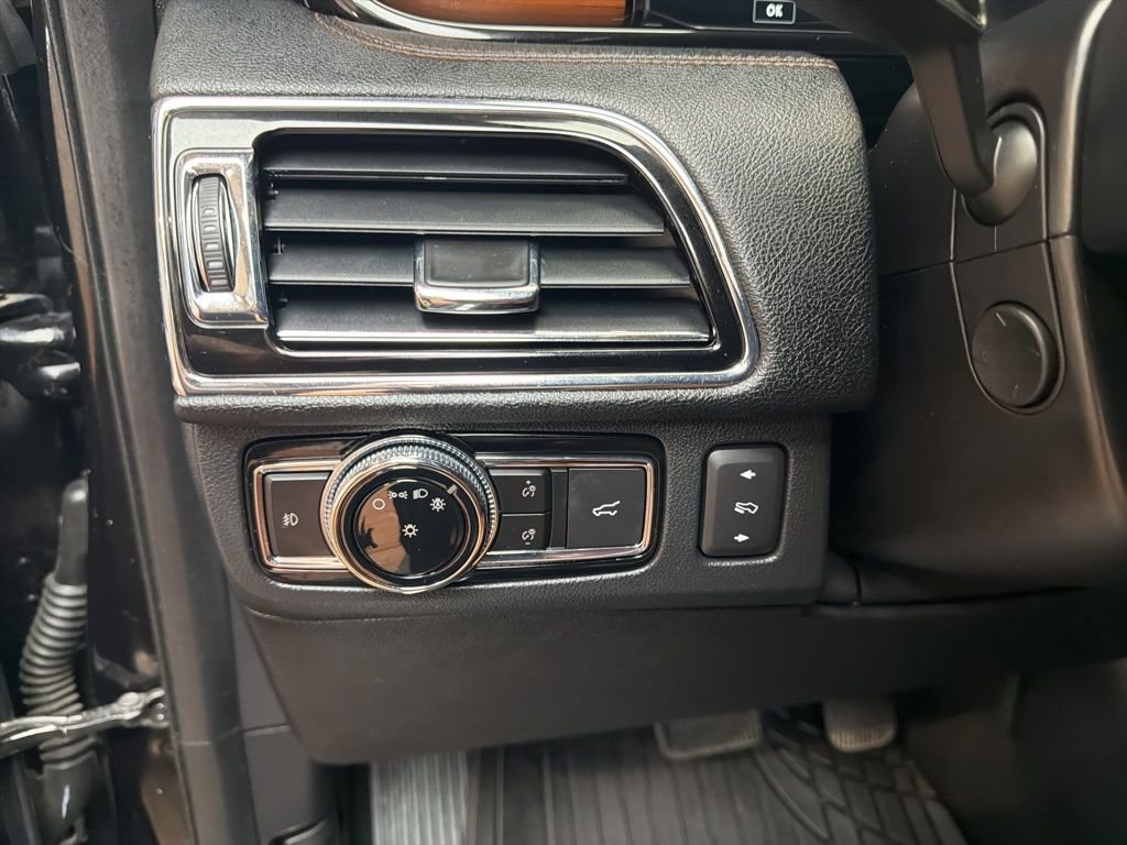 Used 2020 Lincoln Navigator L Reserve w/ Luxury Package image 25