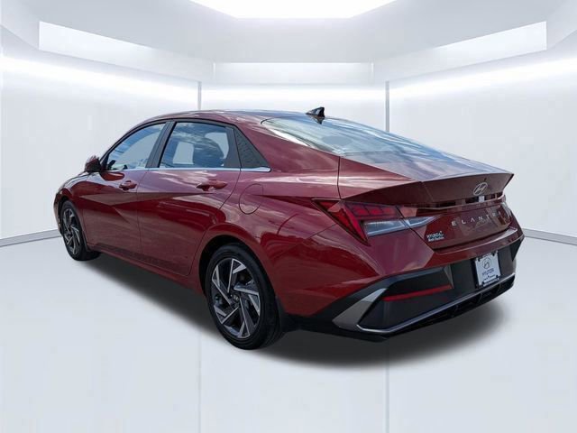 Certified 2025 Hyundai Elantra SEL FWD image 6