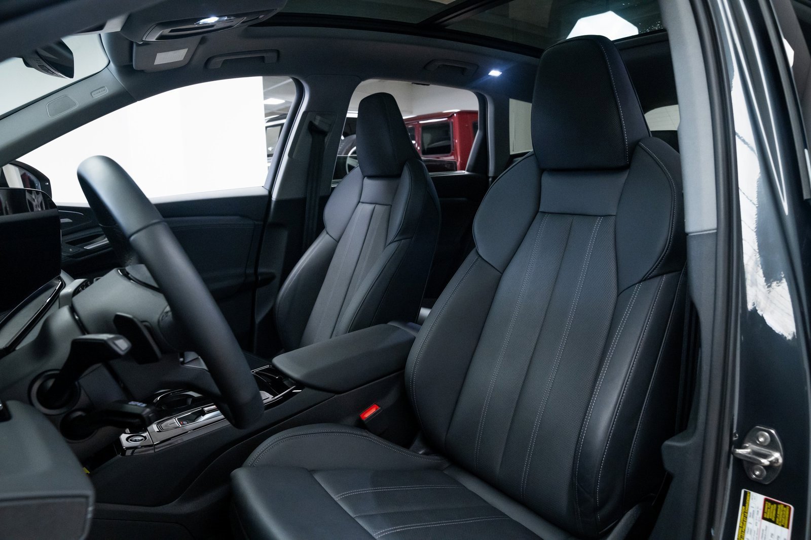 Used 2025 Audi Q6 e-tron Premium Plus w/ Premium Plus image 18