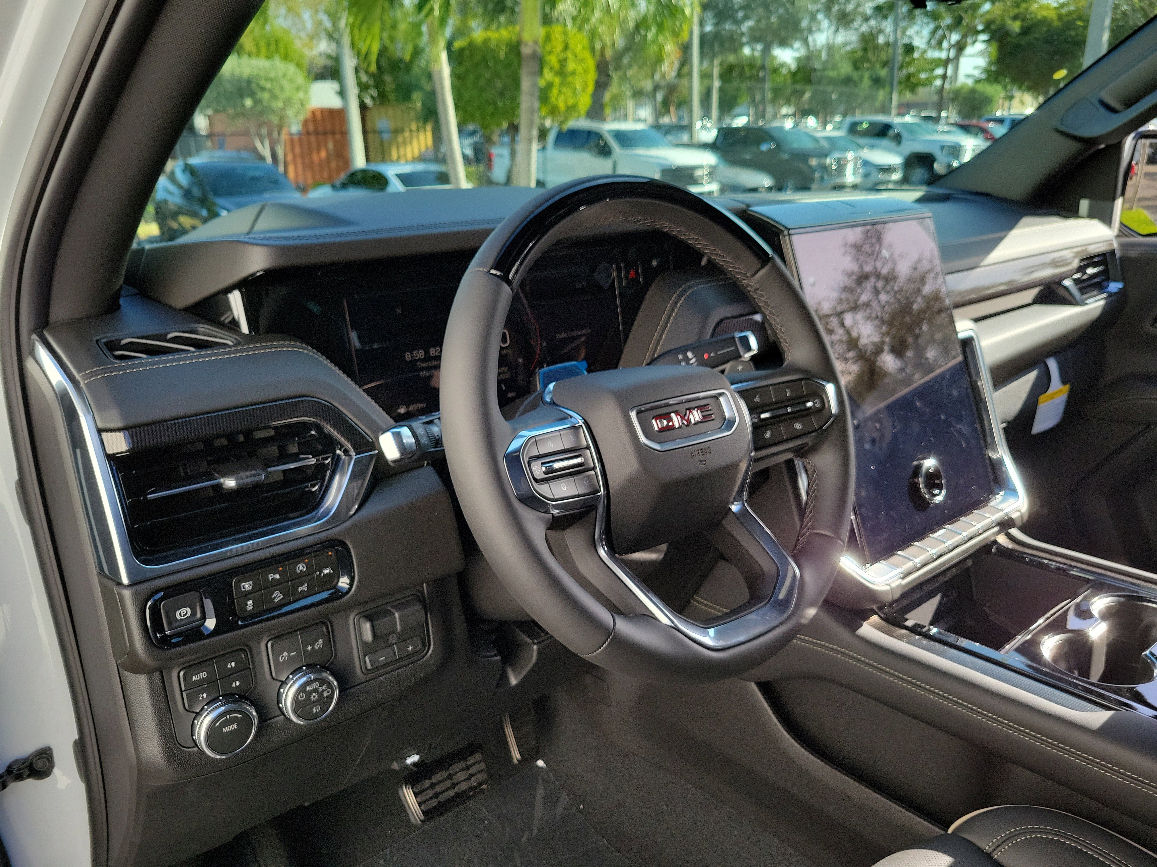 New 2026 GMC Yukon Elevation w/ Elevation Premium Package image 21