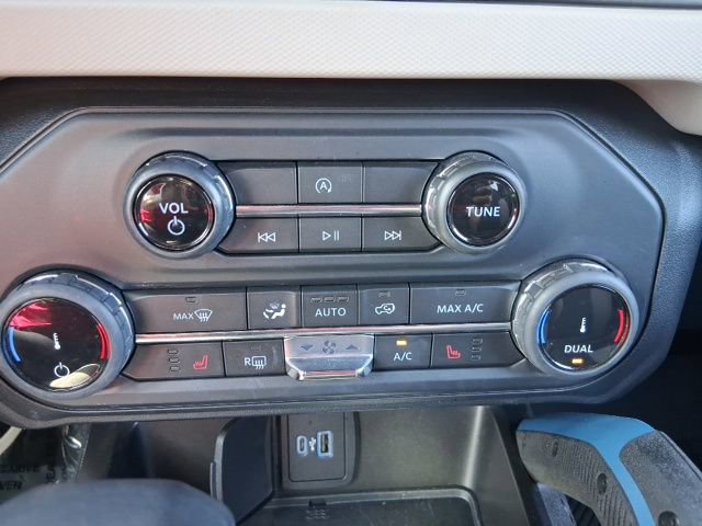 Used 2022 Ford Bronco Wildtrak image 25