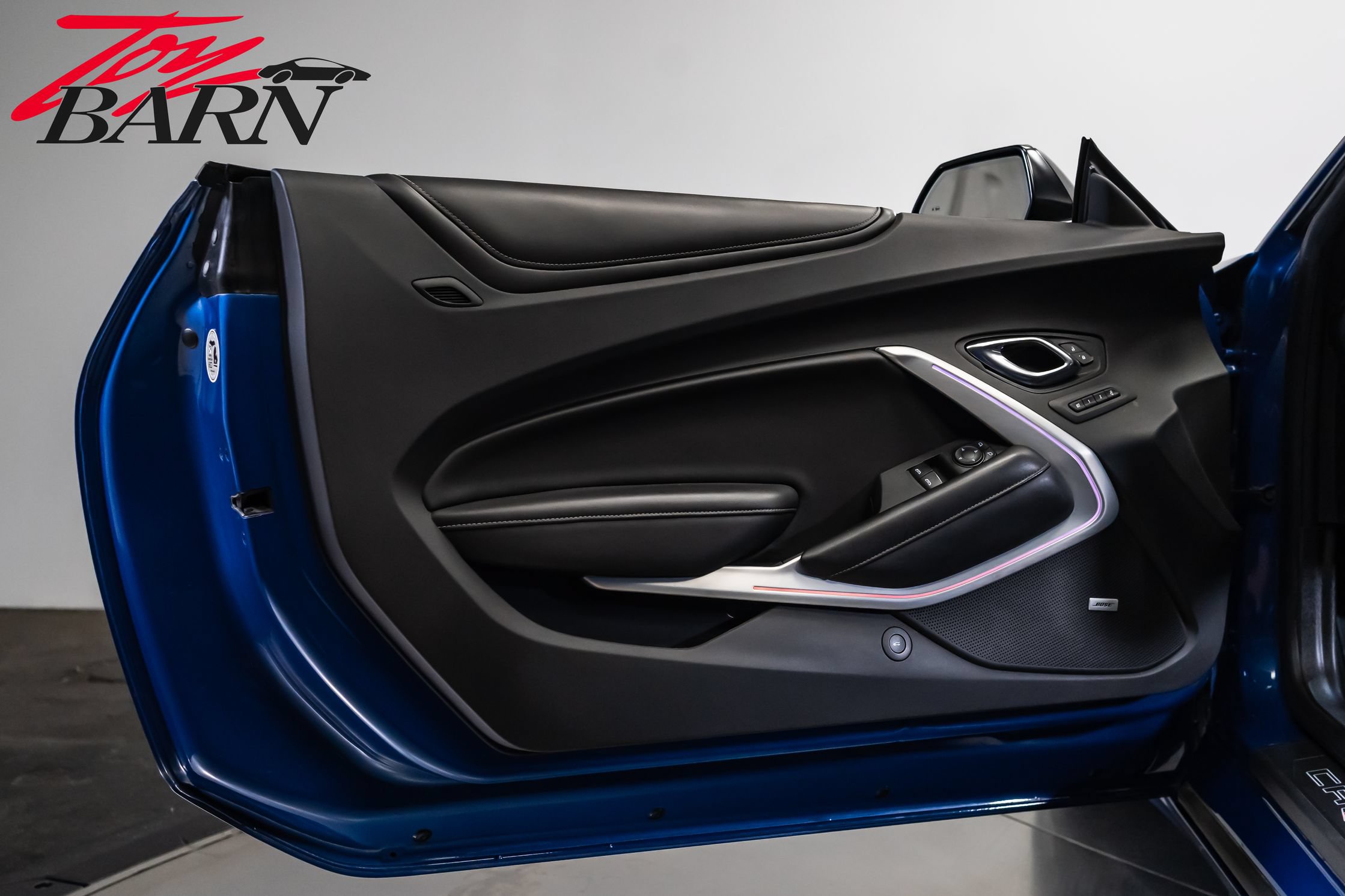 Used 2021 Chevrolet Camaro SS RWD image 21