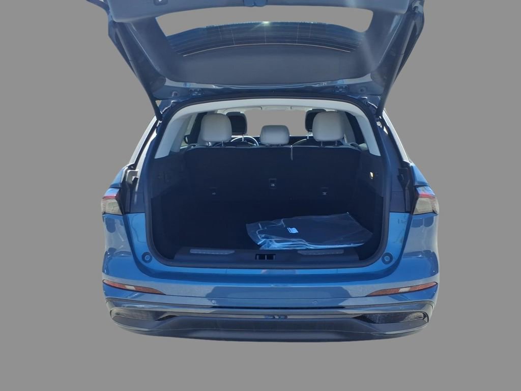 New 2026 Lincoln Nautilus Premier w/ Equipment Group 102A image 8