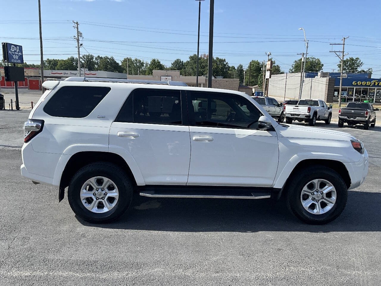 Used 2018 Toyota 4Runner SR5 Premium AWD/4WD image 7
