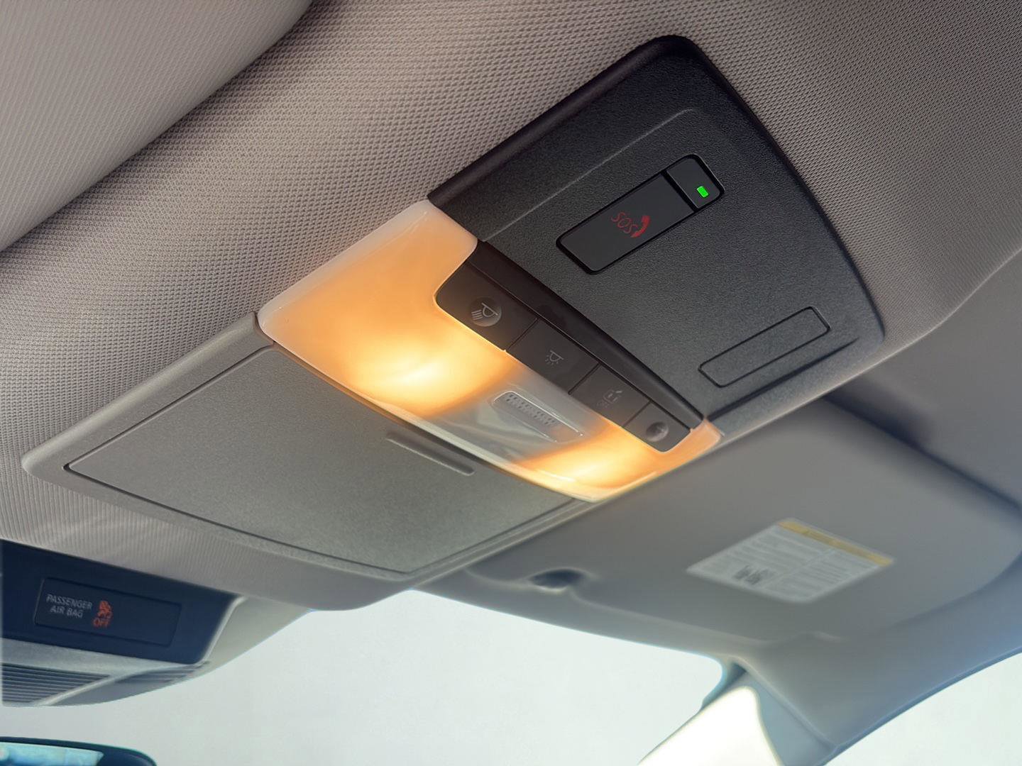 Used 2023 Nissan Rogue SV image 33