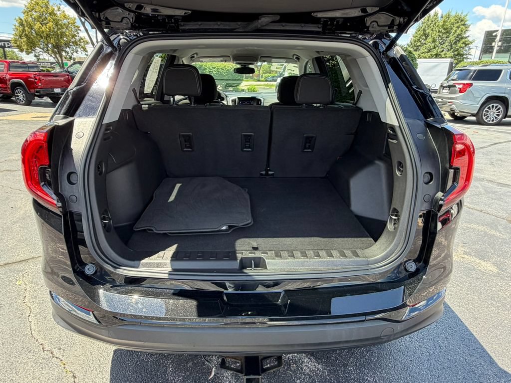 Certified 2023 GMC Terrain SLE w/ Elevation Edition FWD image 10