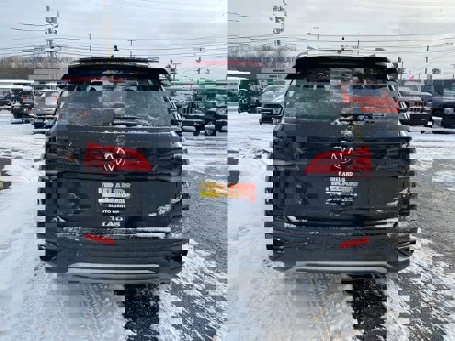 Used 2022 Volkswagen Taos S image 4