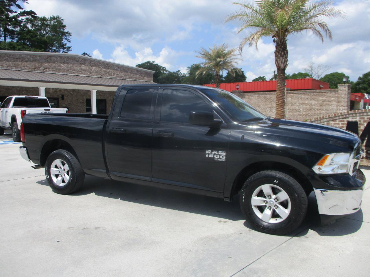 Used 2021 RAM 1500 Tradesman w/ Chrome Plus Package RWD image 2
