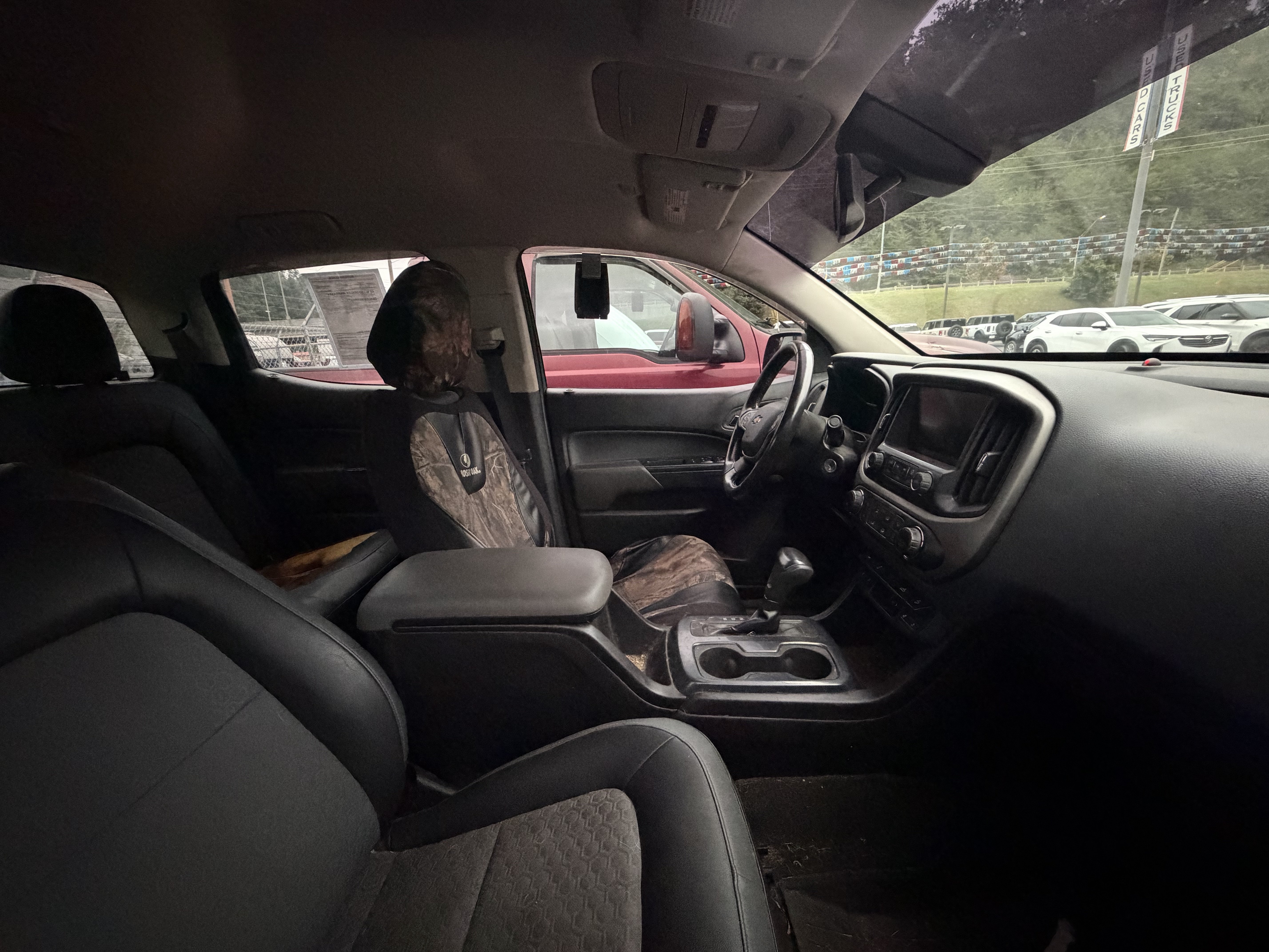 Used 2015 Chevrolet Colorado Z71 AWD/4WD image 8