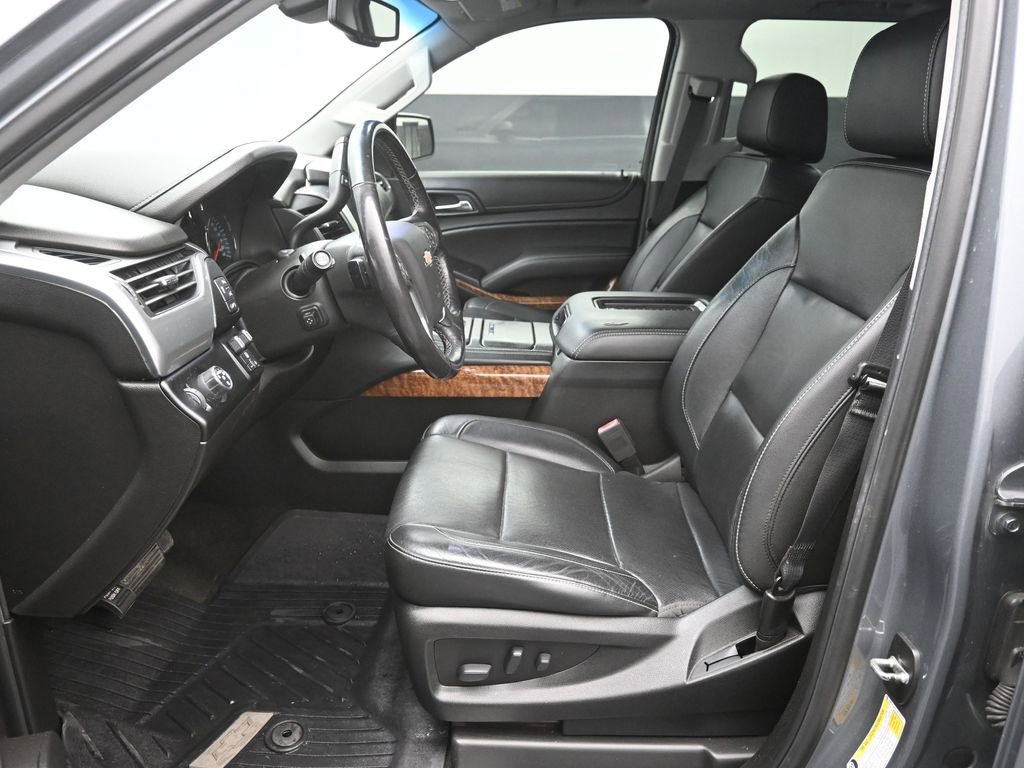Used 2018 Chevrolet Suburban Premier image 18