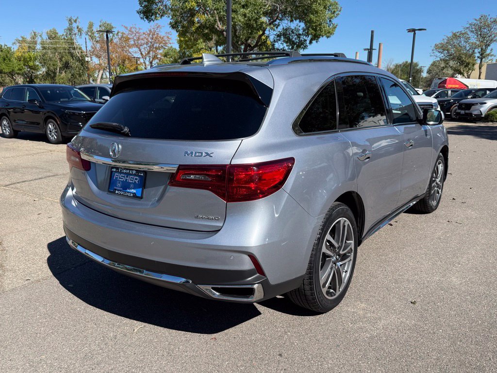 Used 2017 Acura MDX w/ Advance & Entertainment Pkg AWD/4WD image 4