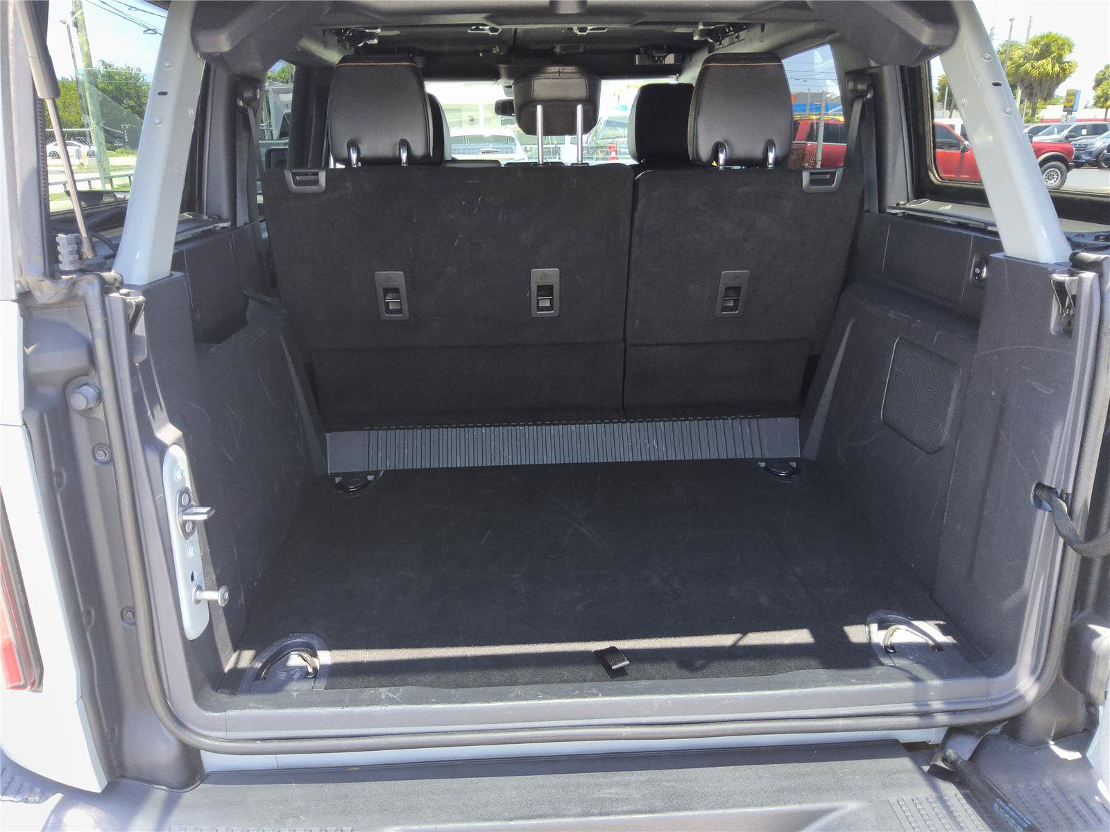 Used 2023 Ford Bronco Badlands w/ Sasquatch Package AWD/4WD image 19