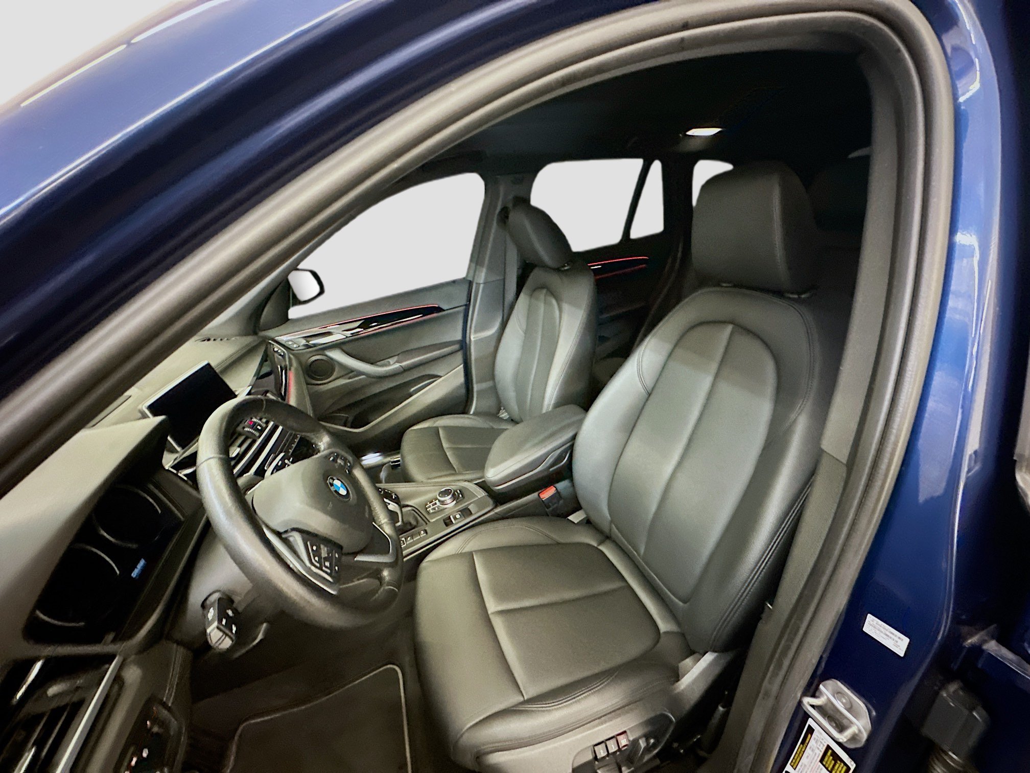 Used 2022 BMW X1 xDrive28i AWD/4WD image 13