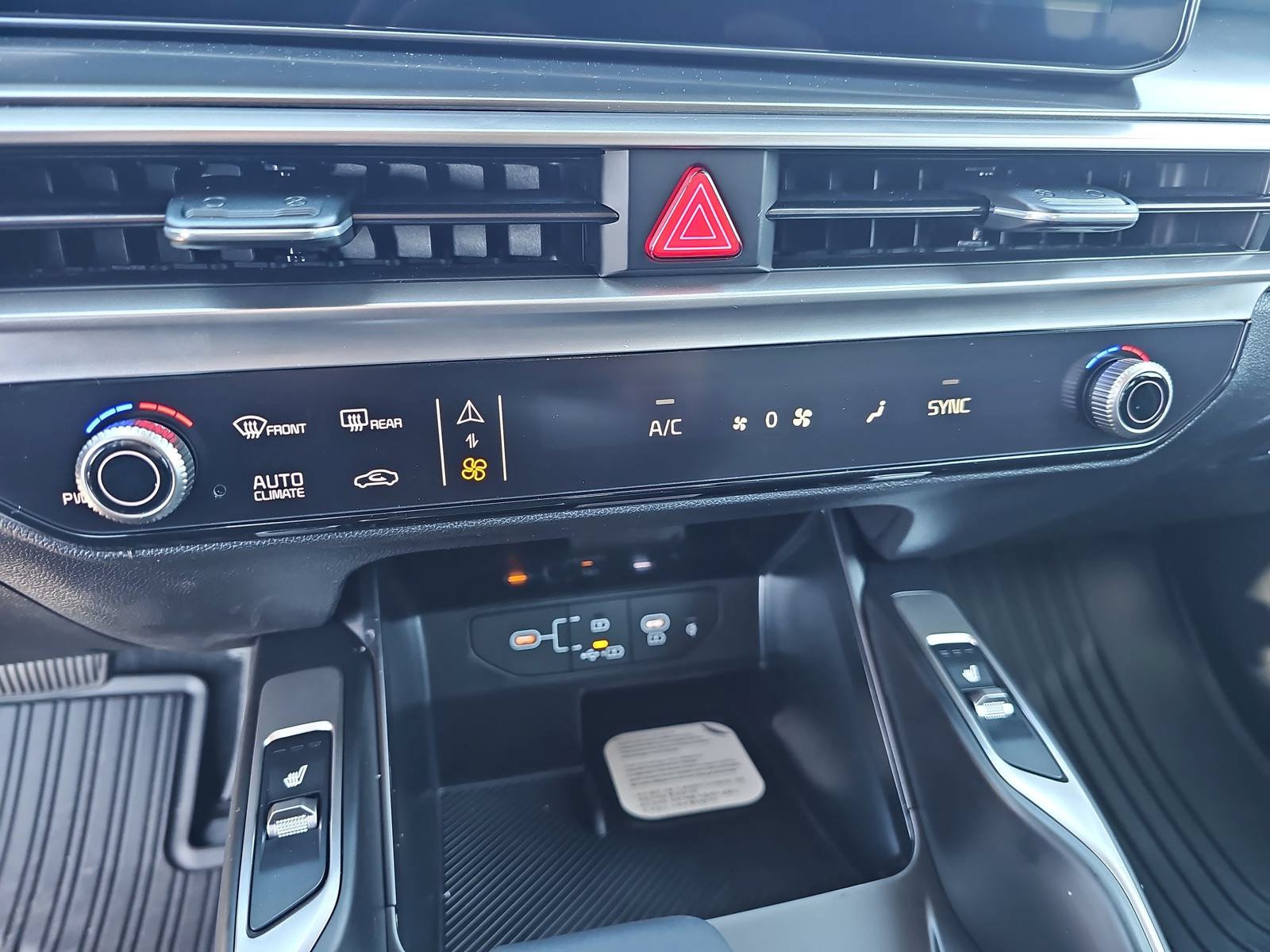 New 2026 Kia Sorento S AWD/4WD image 21