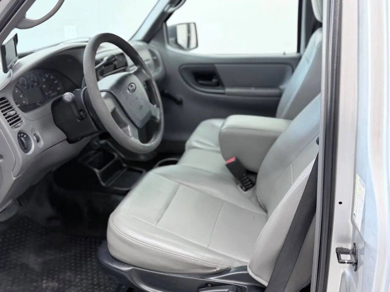 Used 2011 Ford Ranger XL RWD image 9