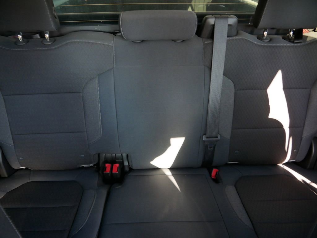 Used 2019 Chevrolet Silverado 1500 RST image 17