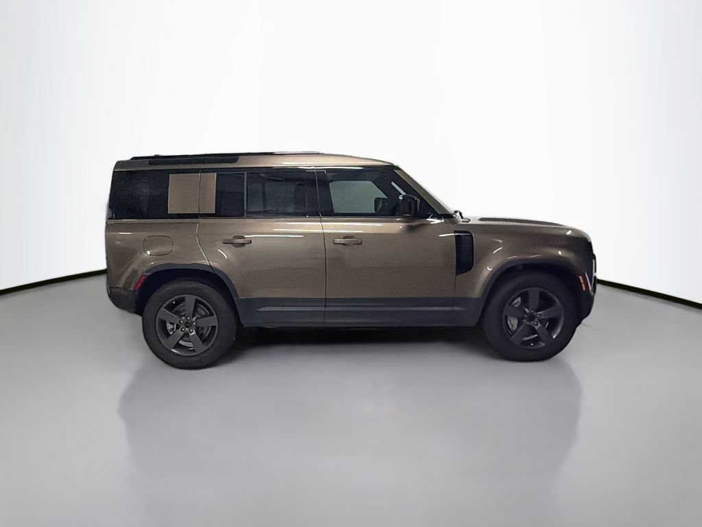 Used 2026 Land Rover Defender 110 S AWD/4WD image 8