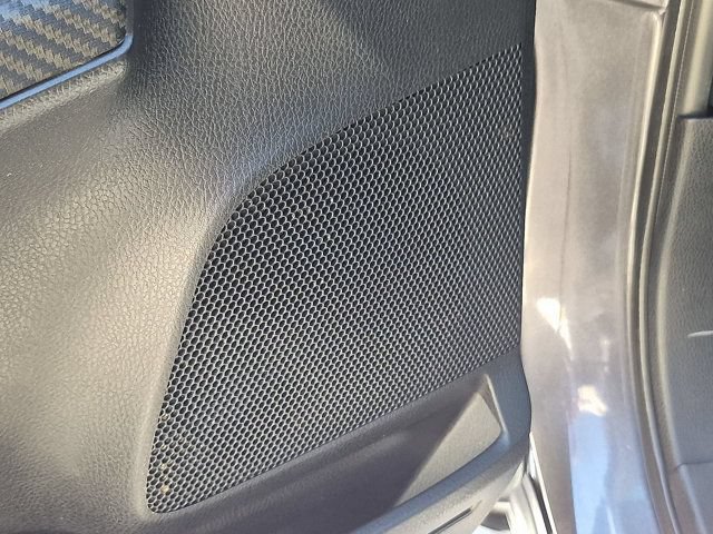 Used 2015 Toyota RAV4 Limited w/ Technology Package FWD image 16