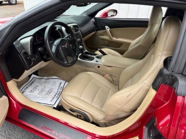 Used 2005 Chevrolet Corvette Convertible w/ Preferred Equipment Group RWD image 16