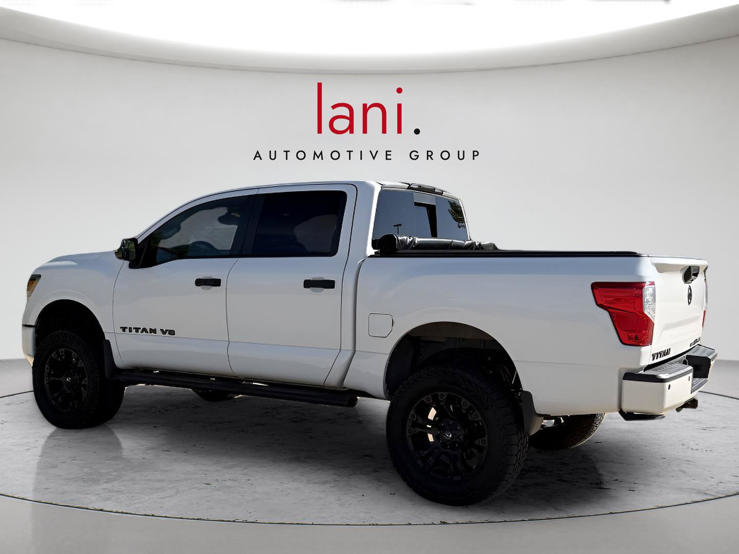Used 2019 Nissan Titan SV w/ SV Convenience Package AWD/4WD image 30
