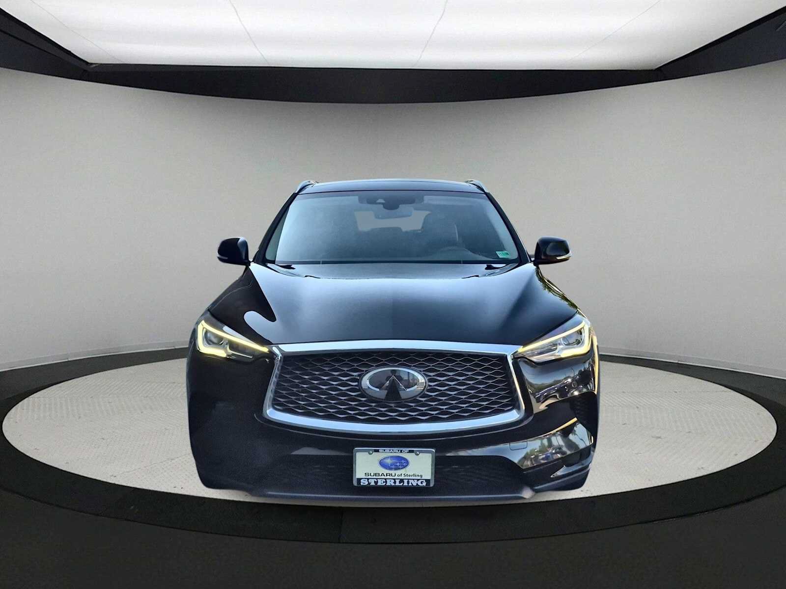 Used 2023 INFINITI QX50 Luxe AWD/4WD image 3