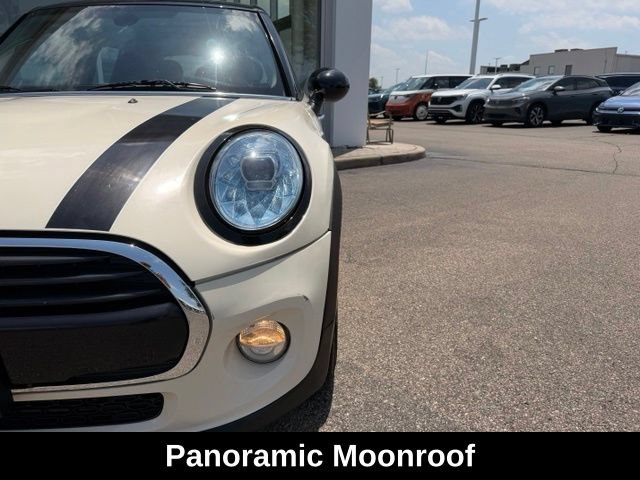 Used 2016 MINI Cooper 4-Door Hardtop FWD image 8