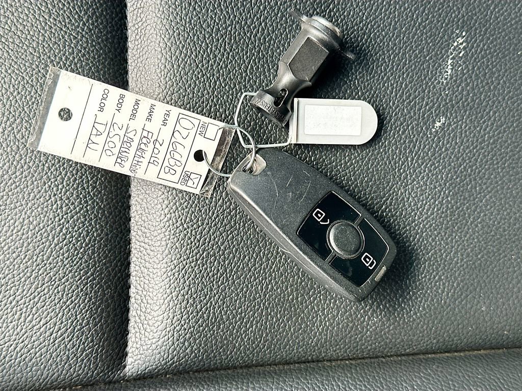 Used 2019 Freightliner Sprinter 144 image 35