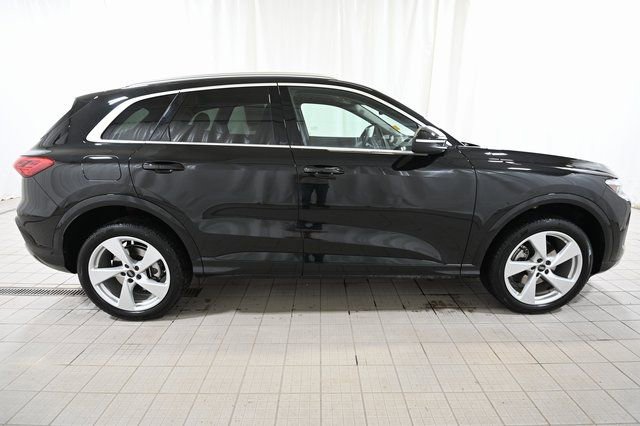 Used 2025 Audi Q5 Premium Plus w/ Premium Plus image 14