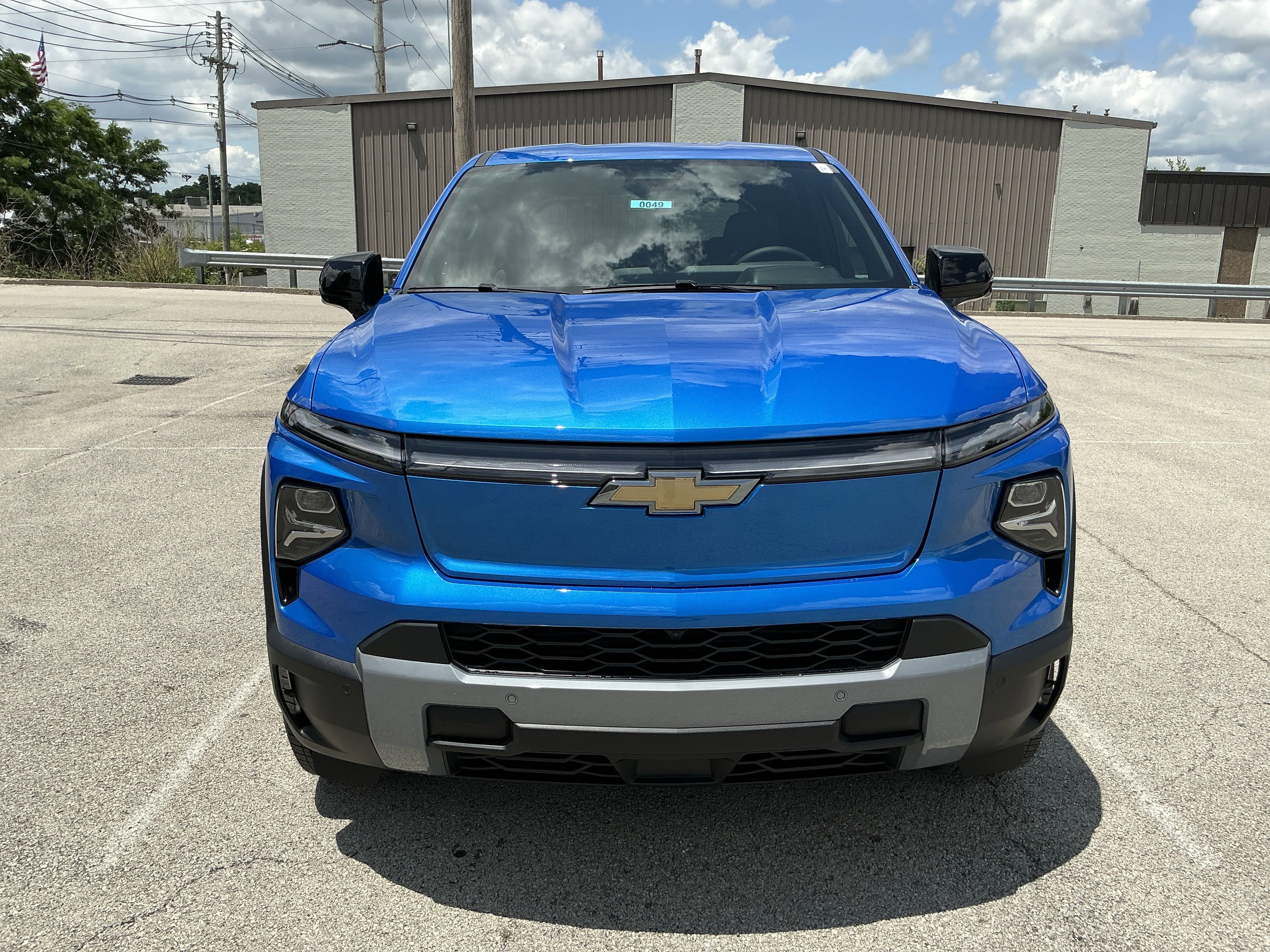 New 2026 Chevrolet Silverado EV LT w/ Premium Package image 3