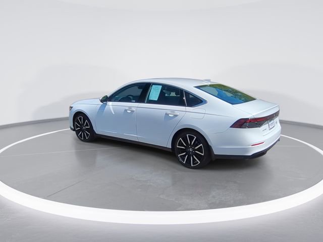 Used 2024 Honda Accord Touring image 6
