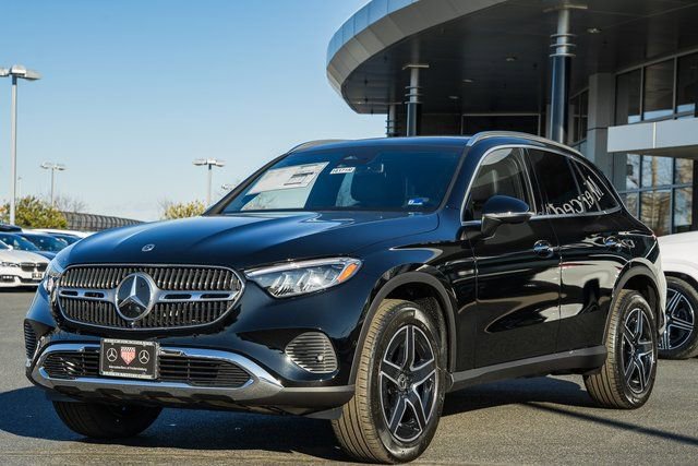 New 2026 Mercedes-Benz GLC 300 4MATIC image 3