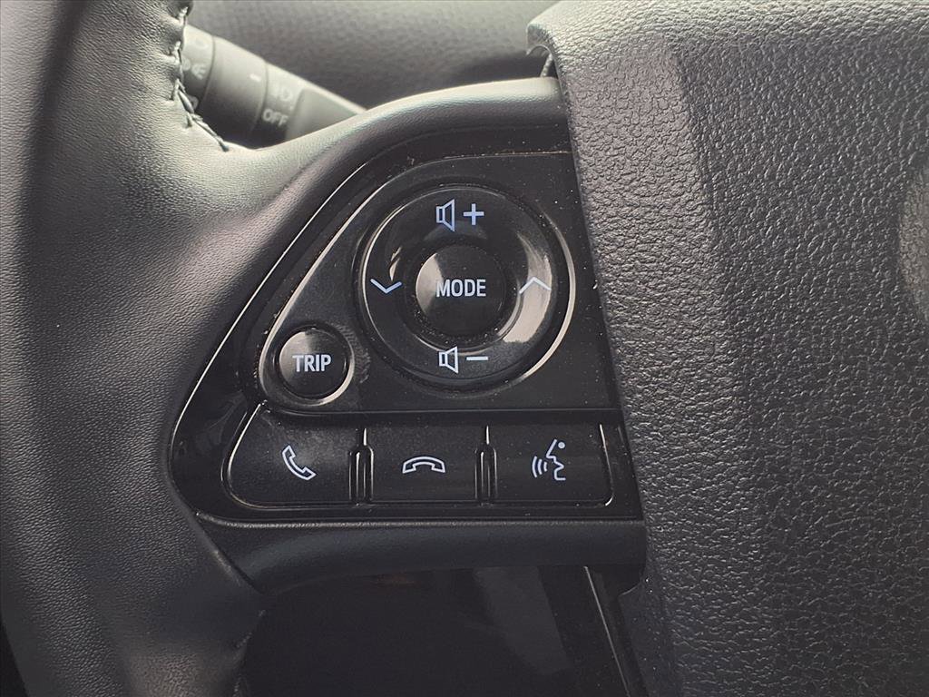 Used 2022 Toyota Prius Limited w/ Premium Convenience Package image 17