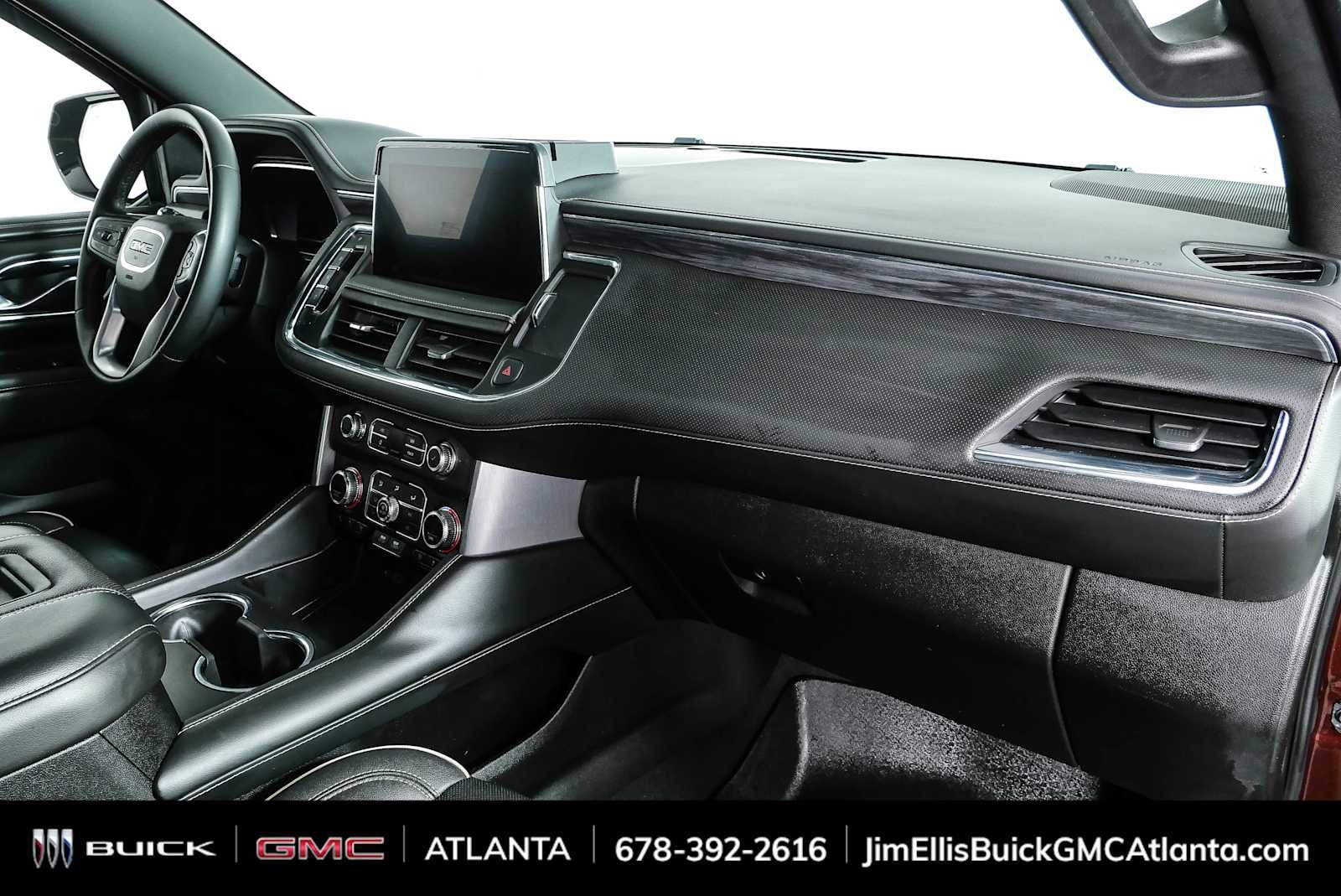 Used 2023 GMC Yukon XL SLT AWD/4WD image 47