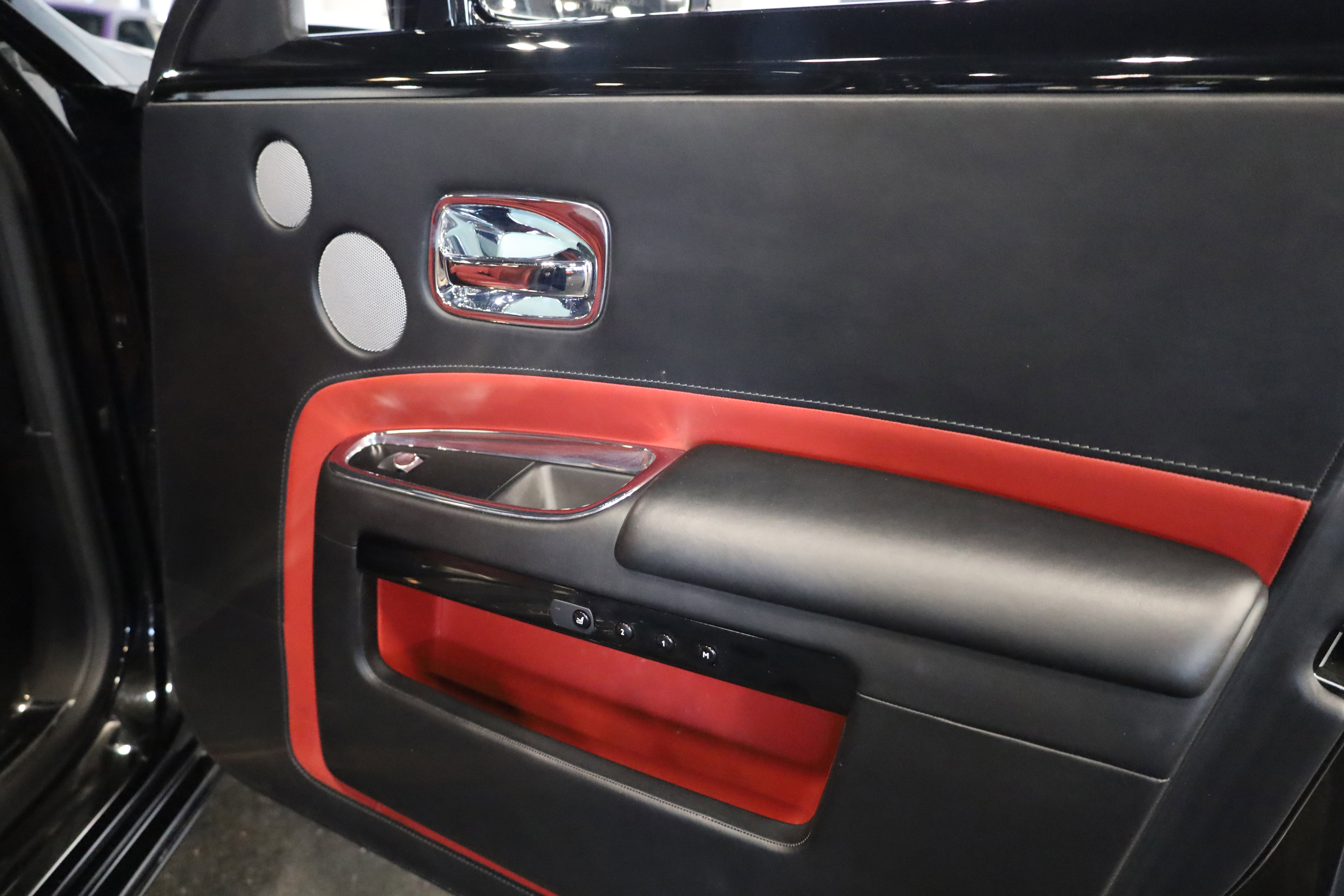 Used 2017 Rolls-Royce Ghost image 45