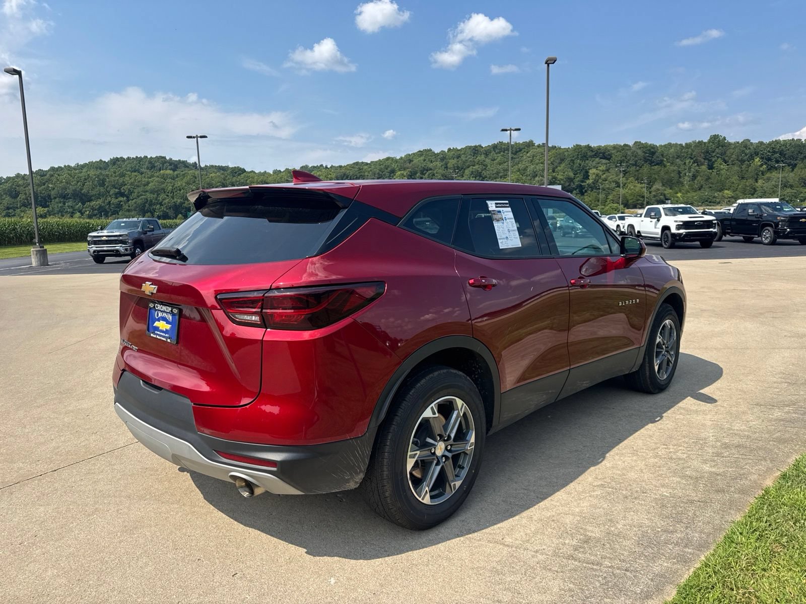 Used 2025 Chevrolet Blazer LT AWD/4WD image 4