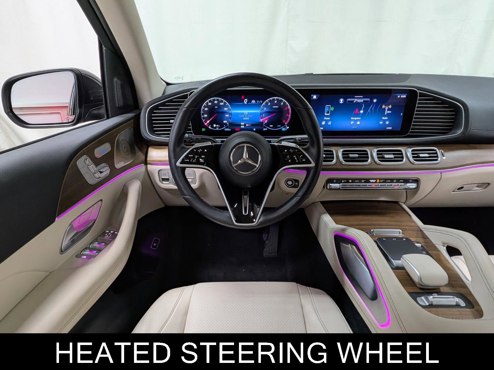 Used 2024 Mercedes-Benz GLS 450 4MATIC image 2