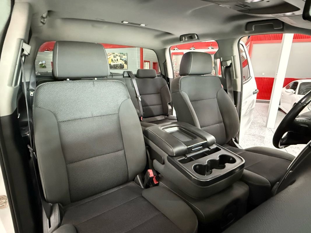 Used 2015 Chevrolet Silverado 3500 LT AWD/4WD image 21