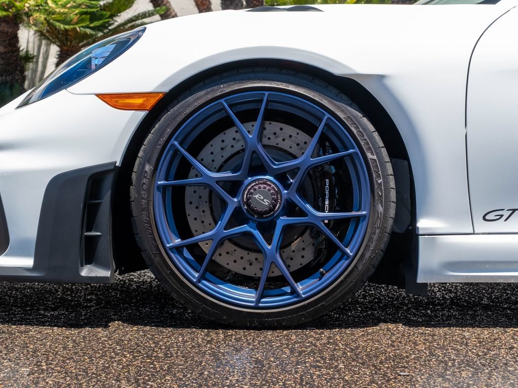 Used 2025 Porsche 718 Cayman GT4 RS w/ Weissach Package RWD image 6