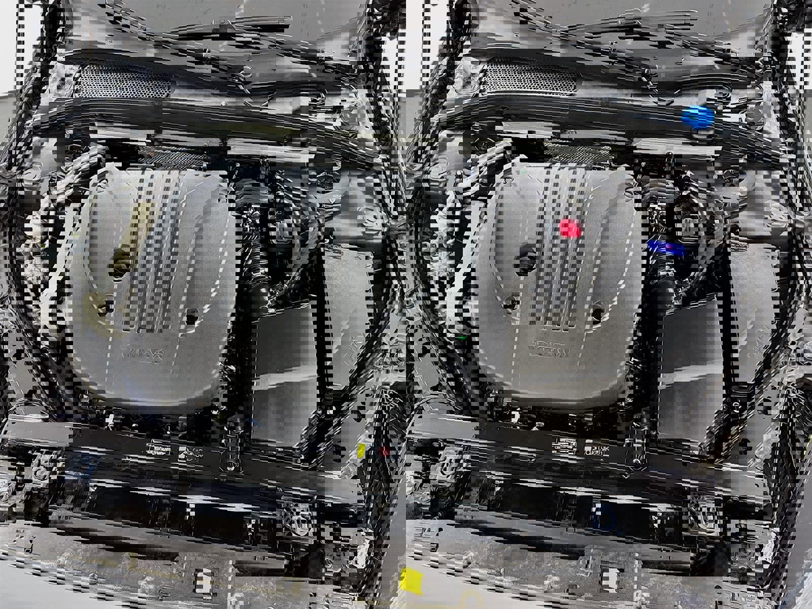 Used 2025 Volvo S60 B5 Plus image 32