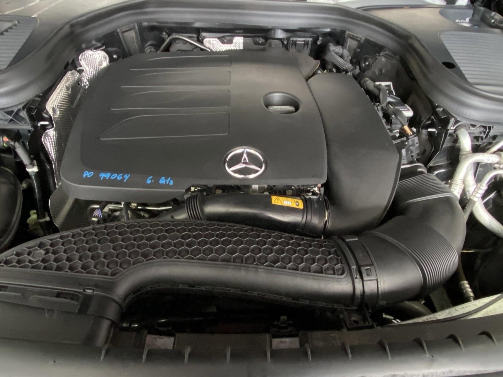 Used 2022 Mercedes-Benz GLC 300 4MATIC image 21