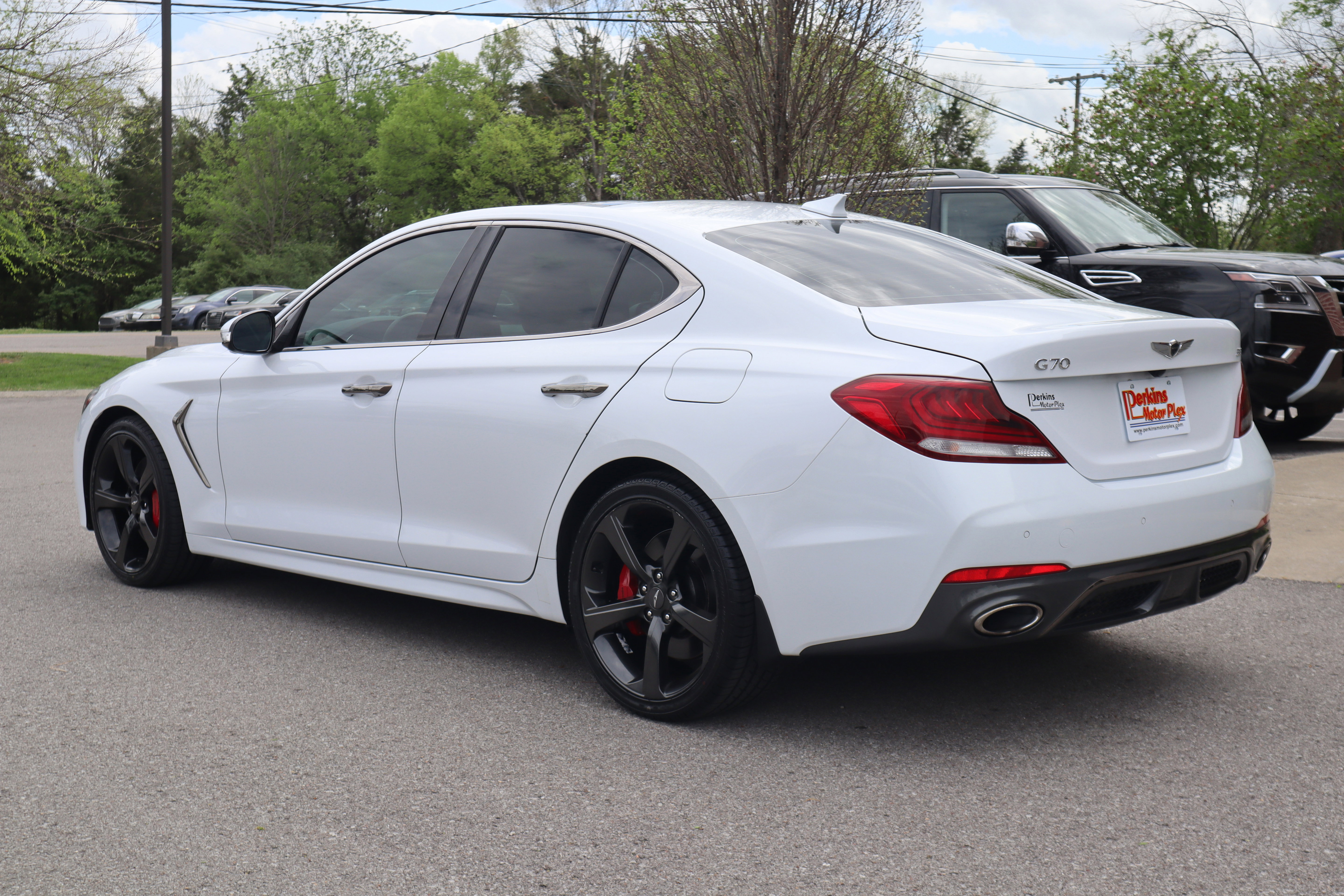 Used 2019 Genesis G70 3.3T Advanced w/ Sport Package image 9