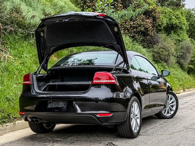 Used 2016 Volkswagen Eos Komfort image 17