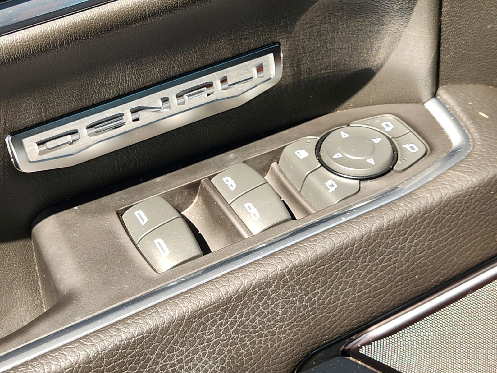 Used 2022 GMC Sierra 1500 Denali w/ Technology Package image 26