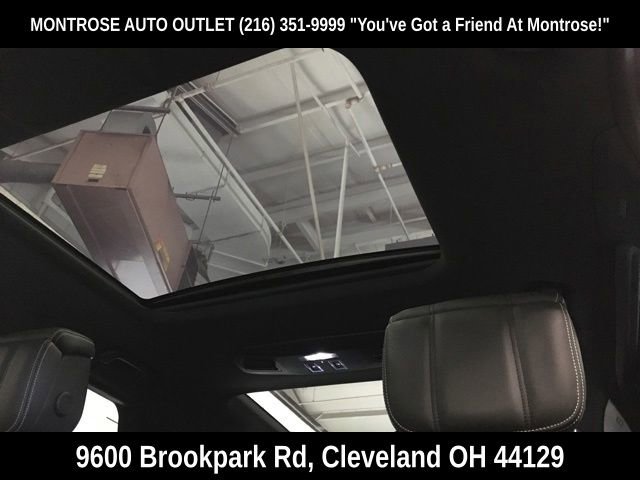 New 2023 Land Rover Discovery HSE R-Dynamic image 21